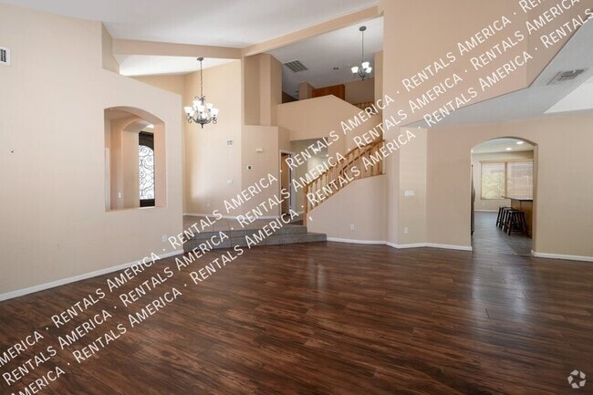 Building Photo - 2682 S Beverly Pl