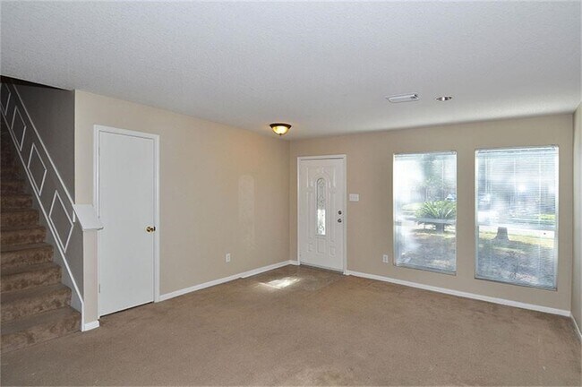 Building Photo - 7119 Foxvista Ln