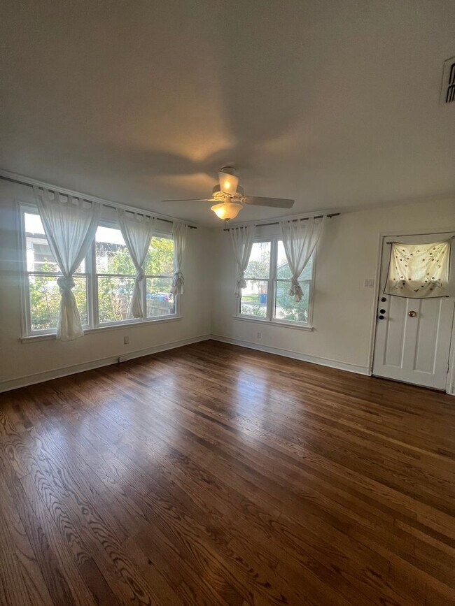 Foto del edificio - Two Bedroom Remodel in Rosedale Neighborhood