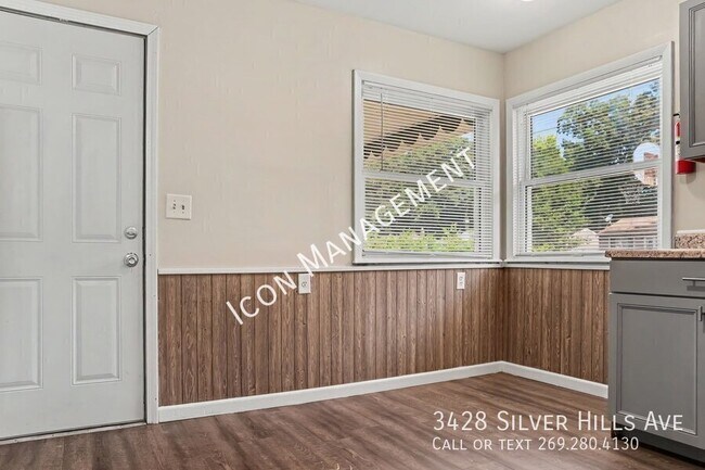 Building Photo - 3428 Silver Hills Ave