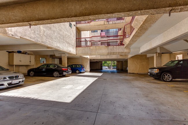 Building Photo - Linden Ii Apartments