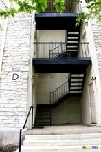 Building Photo - 1013 Chestnut St