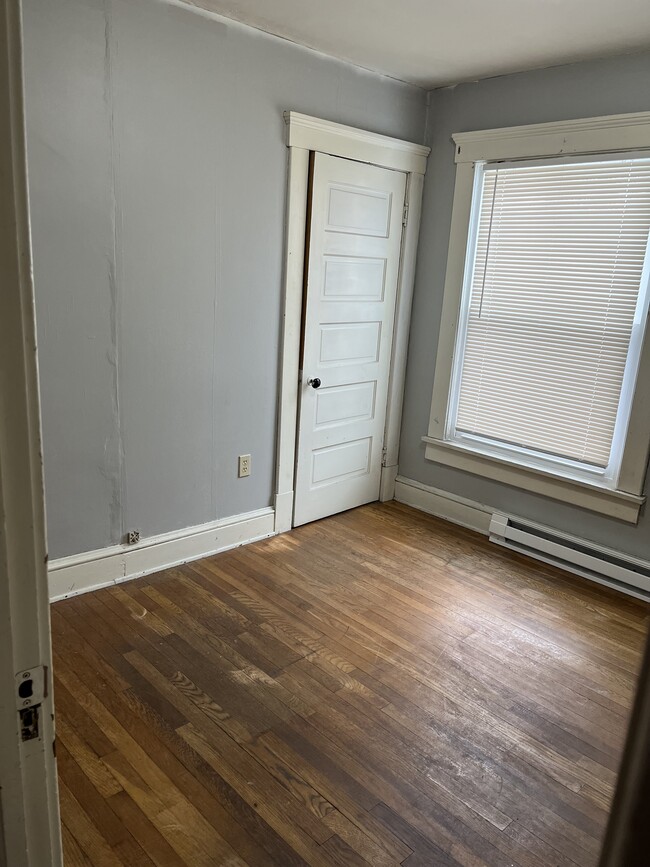 Bedroom 2 - 1144 W 9th St