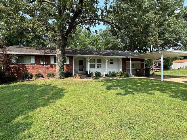 Building Photo - 3629 Kerr Rd
