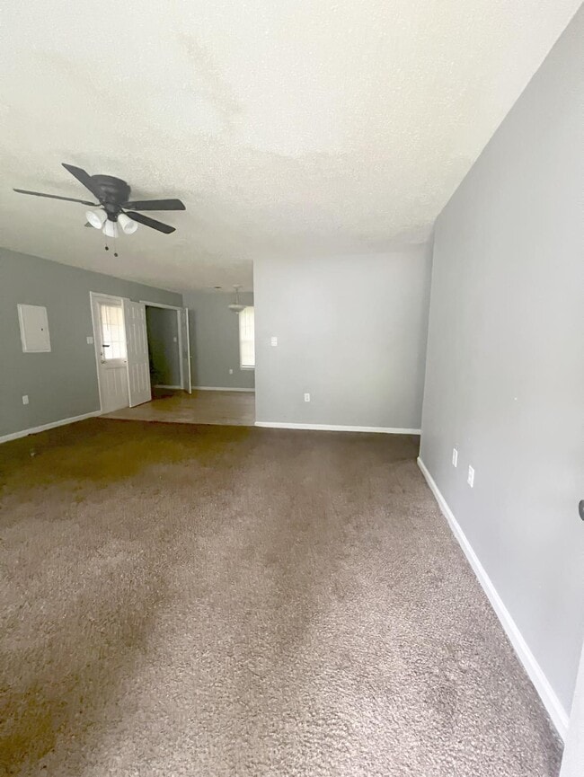 Building Photo - 409 Peete St