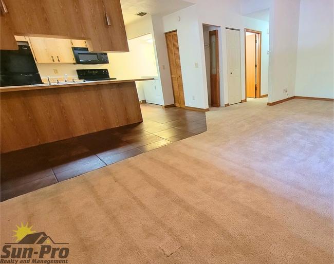 Building Photo - 1668 Spring Garden Ct