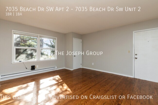Building Photo - 7035 Beach Dr SW