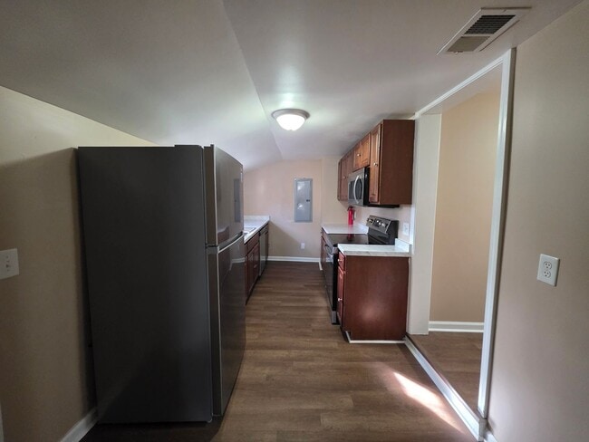 Foto del edificio - Beautifully Updated Home on a Quiet Dead-End Street – A Must-See Rental!