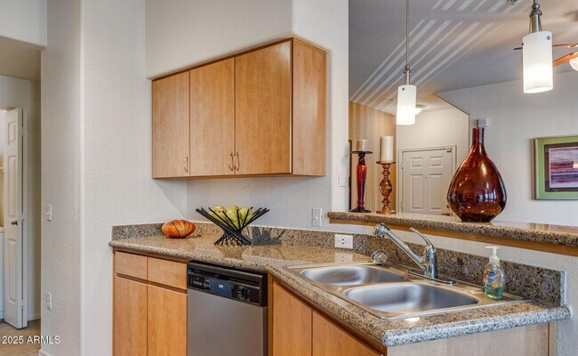 Building Photo - 2400 N Bullard Ave