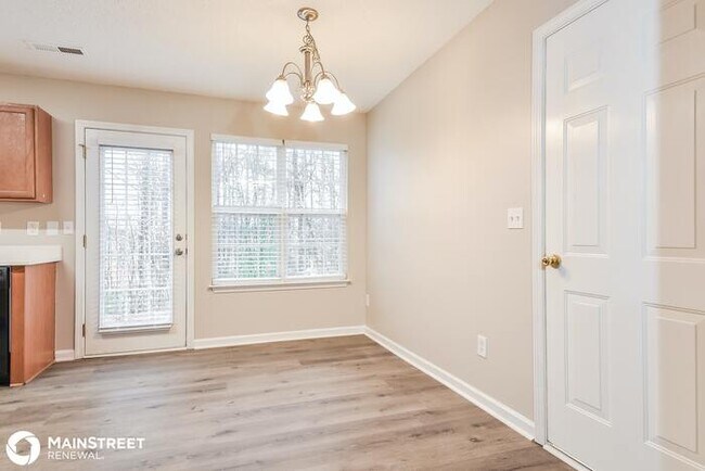 Foto del edificio - 215 Kinnley Ct, Greensboro, NC 27455