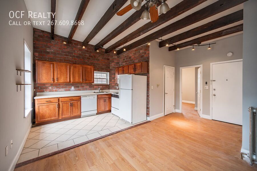 Foto principal - 2123 Spring Garden St