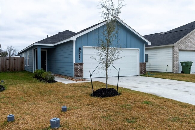 Foto del edificio - 824 Stoney Pt Ln