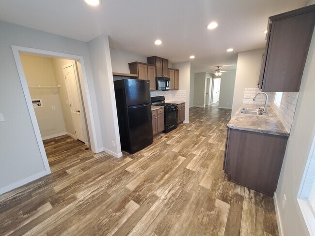 Foto del edificio - 25 Bluebird Hill Dr