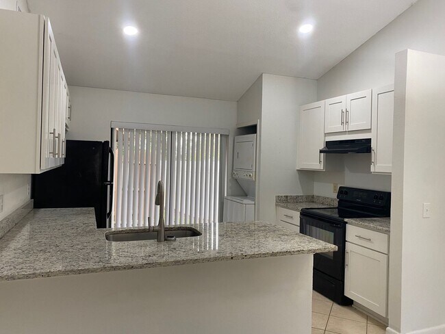 Foto del edificio - Winter Garden 2 Bedroom 2 Bath home