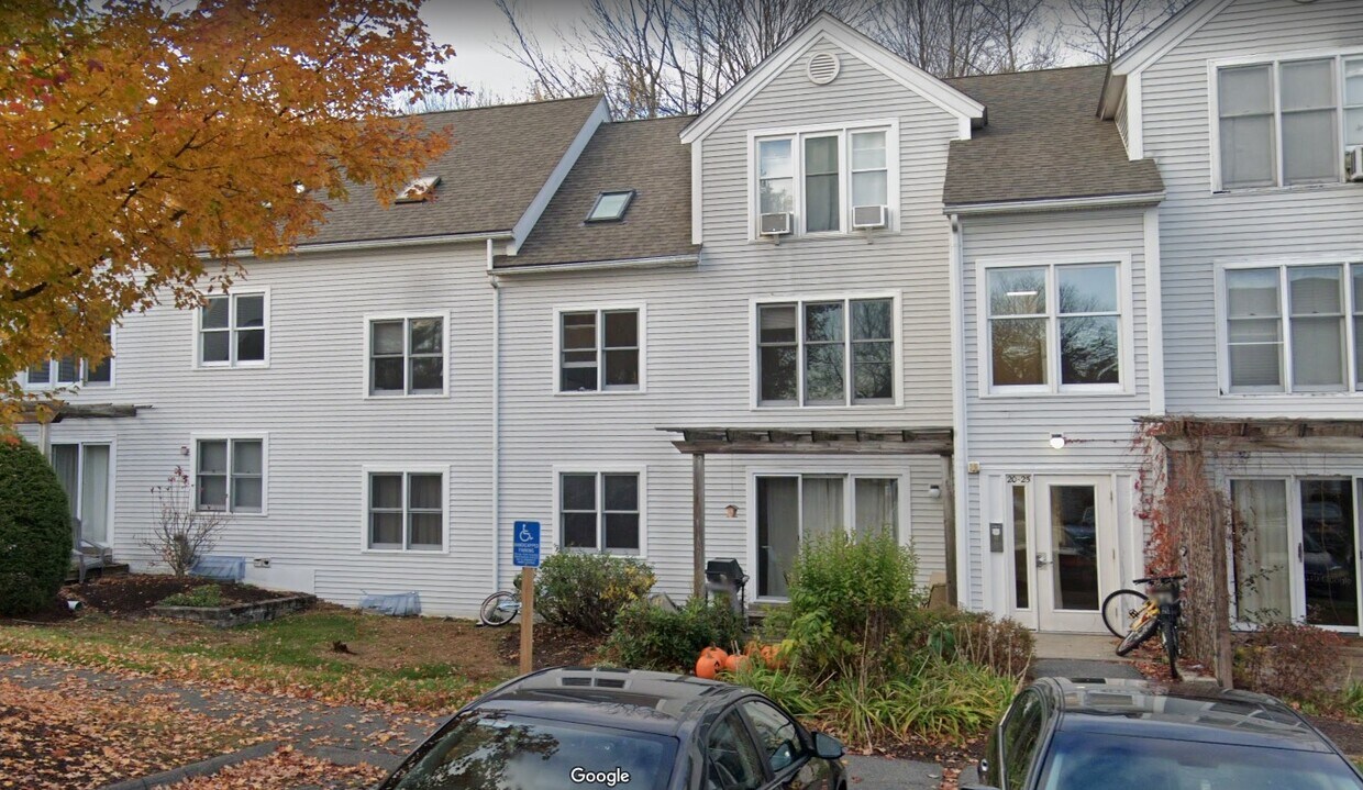 Primary Photo - 29 Salem Pl