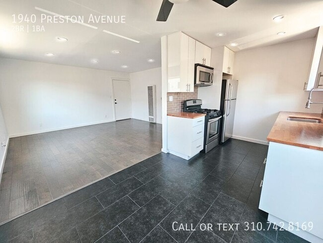 Building Photo - 1940 Preston Ave