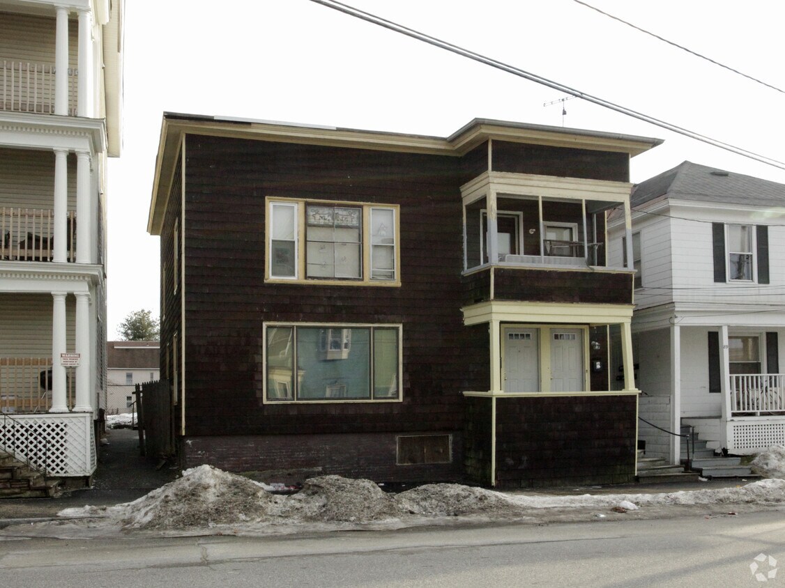 Building Photo - 91 Pine St