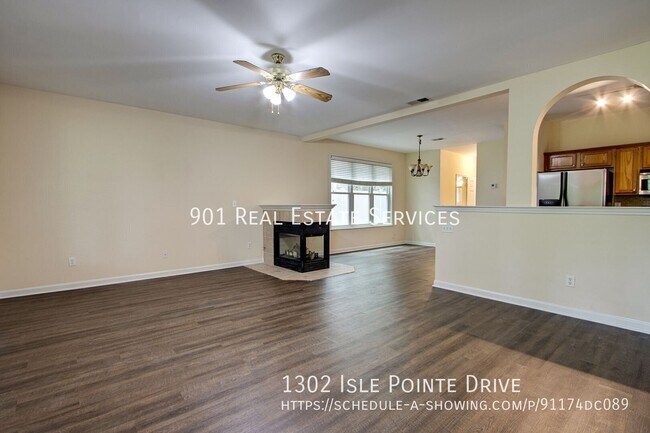 Building Photo - 1302 Isle Pointe Dr