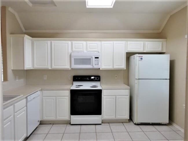 Building Photo - 20330 Sable Acre Ct