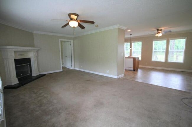 Building Photo - 3 bedroom in Kenly NC 27542
