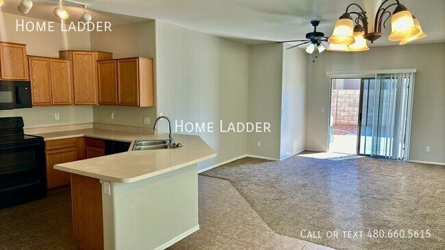 Building Photo - Excellent Single Story 4 Bedroom 2 Bath ho...
