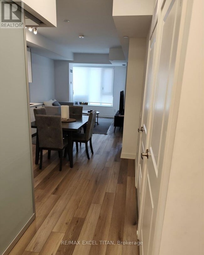 Building Photo - 543 Richmond St W