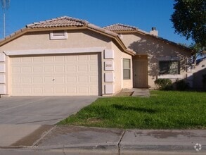 Building Photo - 2032 E Catclaw St