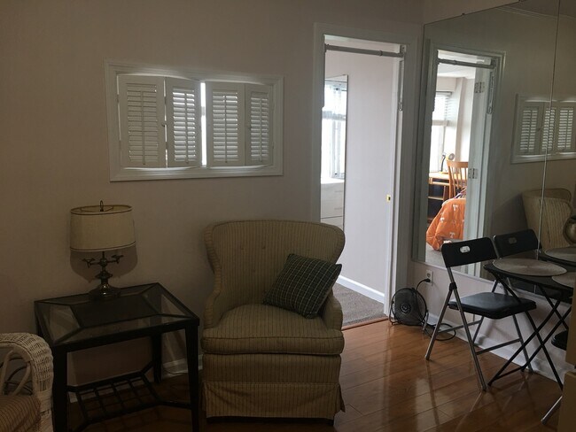 Foto del edificio - 1700 Clinch Ave
