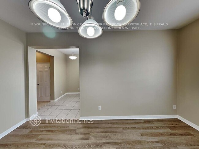 Building Photo - 7203 Wakeview Dr