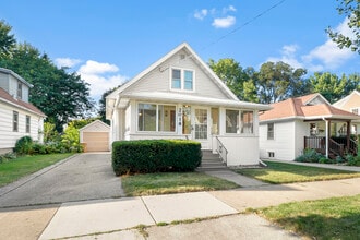 Building Photo - 2018 E Mifflin St Building Photo - 2018 E Mifflin St