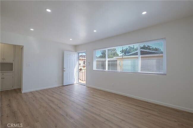 Foto del edificio - 11622 Adenmoor Ave