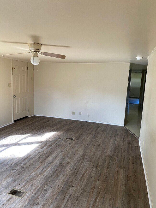 Foto del edificio - 36517 Sunshine Rd