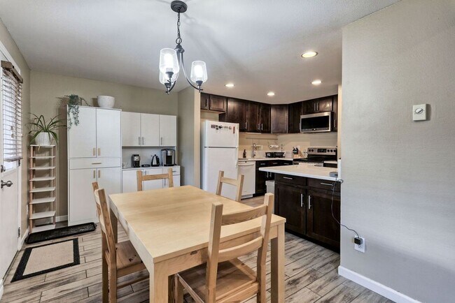 Foto del edificio - Affordable & Functional Student Living Nea...