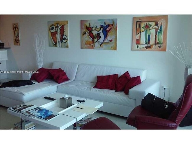 Foto del edificio - 2950 NE 188th St