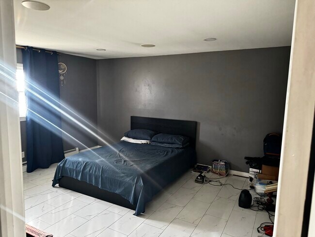 Foto del edificio - 18 Gall Ave