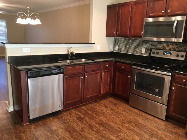 Foto del edificio - 5 Miller Pond Rd