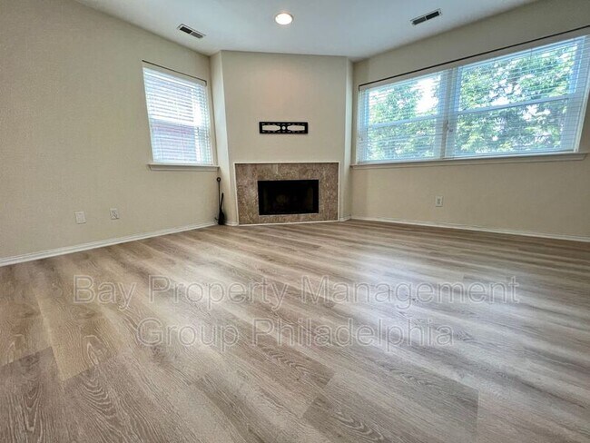 Foto del edificio - 237 Montgomery Ave