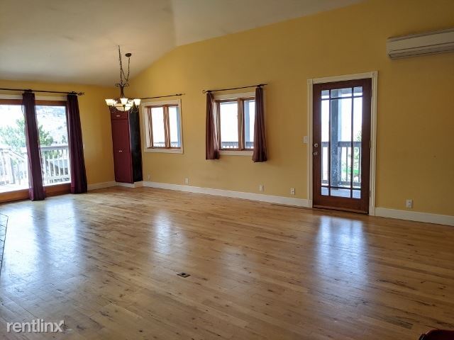Building Photo - 3 br, 3 bath House - 5204 Arrowhead Ln