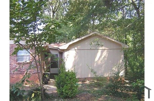 Building Photo - Room in Duplex on Glenwoods Dr