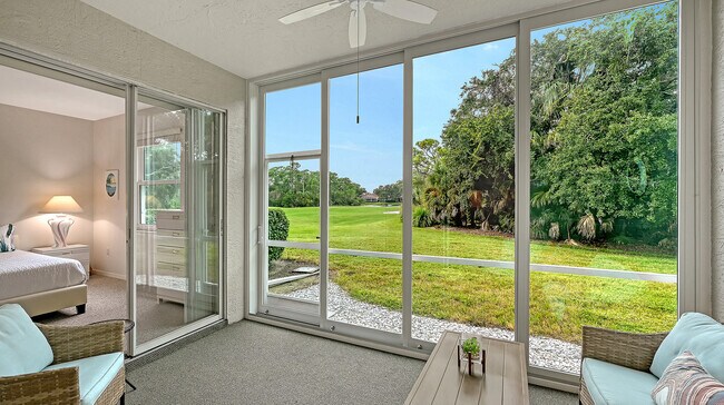 Foto del edificio - 8750 Olde Hickory Ave