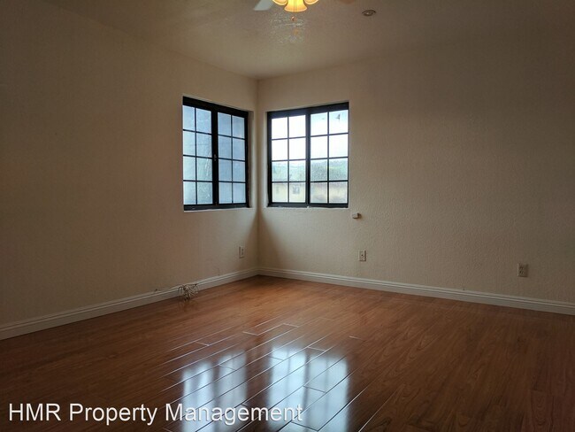 Foto del edificio - 3 br, 2 bath House - 2452 Angela St. Unit D