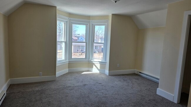 Bedroom - 1008 Pearl St