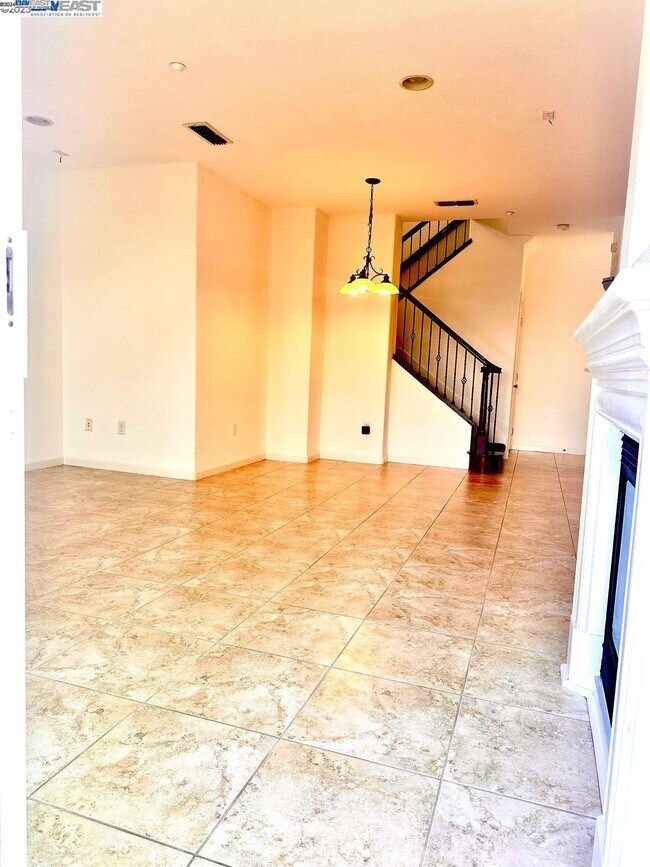 Building Photo - 3459 Finnian Way