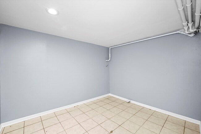 Foto del edificio - 3353 W Evergreen Ave