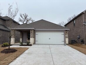 Building Photo - 1205 Rusted Rail Dr