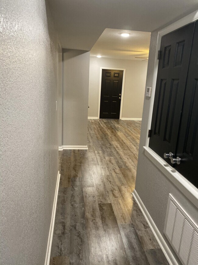 2601 S Olive St Unit 15, Pine Bluff, AR 71601 Apartment for Rent in