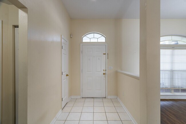 Foto del edificio - 6754 SW 81st Terrace (Mentone)