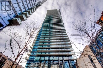 Building Photo - 65 St Mary St