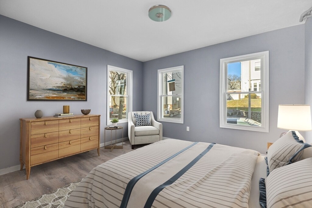 Foto principal - 165 Lexington St