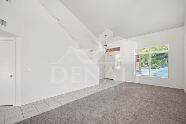 Photo - 6107 N 135th Dr House